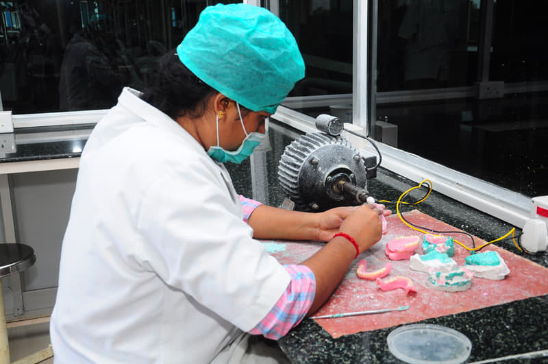 Vivekananda Dental College For Women Tiruchengodu Academic Facility photo 19